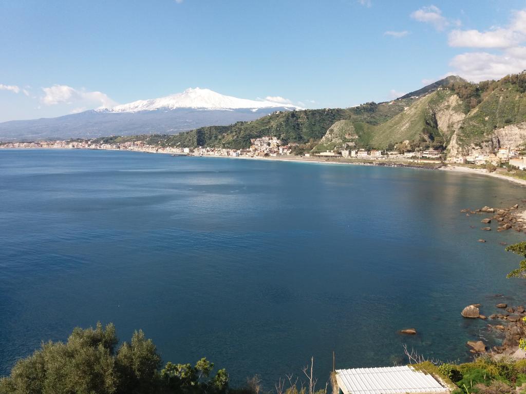 Patry' House Lägenhet Giardini Naxos Exteriör bild